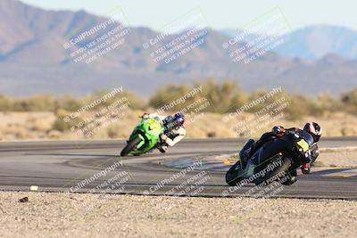 media/Dec-07-2025-CVMA (Sun) [[3e7d2de5dc]]/Race 17-Amateur Formula Middleweight/